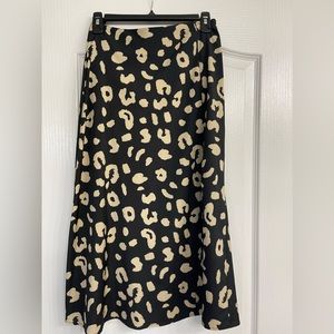 Black cheetah print high waist slit skirt